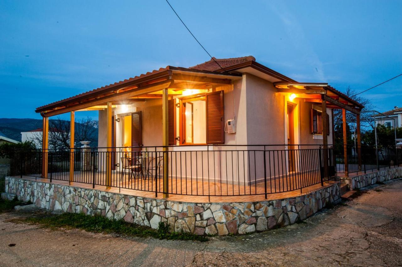 Anna-Maria House Villa Fokata Buitenkant foto